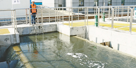  刮泥機的尺寸選擇對工作效果有何影響？